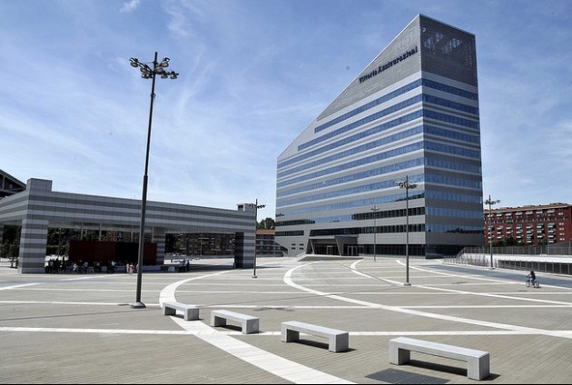 Milano Al Portello nasce piazza Gino Valle 