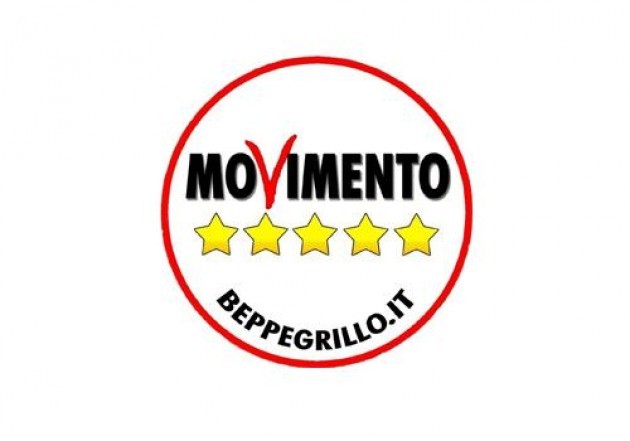 Lombardia, assunzione illegittima di 31 dirigenti, denuncia del M5S