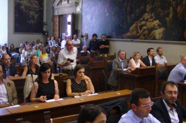 Galimberti giura sulla Costituzione, Pasquali eletta Presidente del Consiglio di Cremona (video).