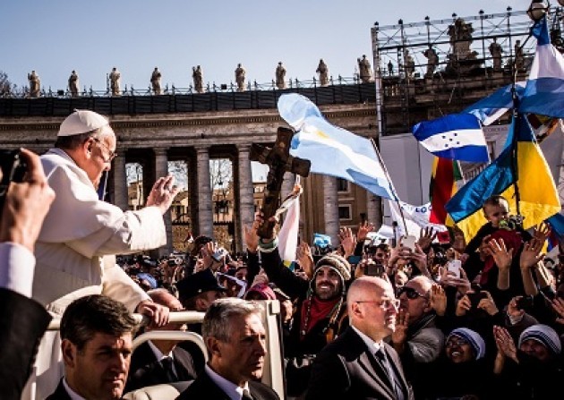Papa Francesco: “I comunisti ci hanno rubato la bandiera” | RAR