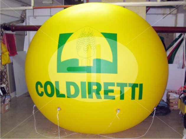 Il cemento fa strage di piante ed animali. Coldiretti Cremona manifesta a Milano