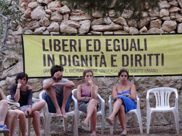 A Lampedusa  il quarto campo sui diritti umani di Amnesty