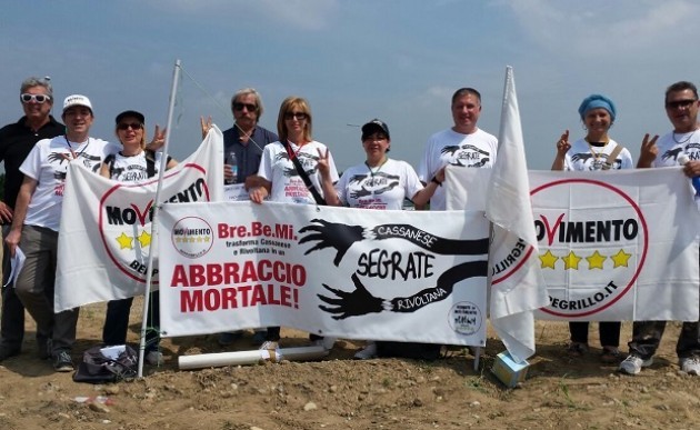 M5S Lombardia. BREBEMI, opera inutile e dannosa. Presidio di protesta