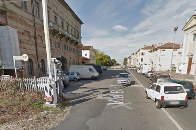 Cremona, il comune convoca incontro pubblico su eliminazione passaggi a livello