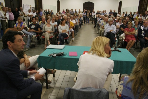 Cremona  Assemblea pubblica allo Zaist sui passaggi a livello di Via Persico e Brescia