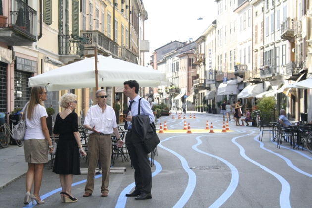 Cremona. Galimberti sopralluogo nel nuovo corso Garibaldi colorato
