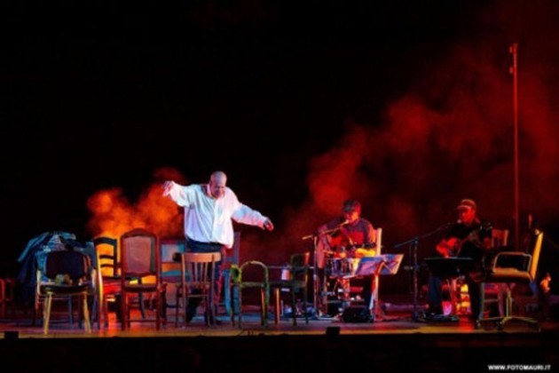 Valpolicella: Teatro in Cantina con America 