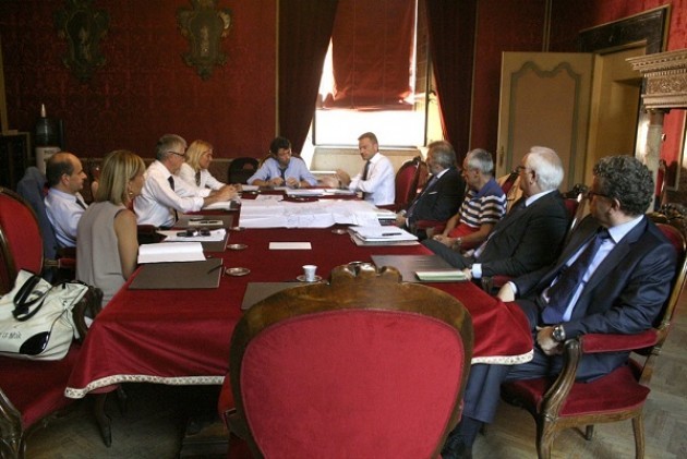 Cremona Rifiuti, staff in Comune: sacco nero, differenziata e piano finanziario 