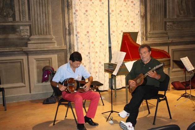 Cremona. Gli strumenti de ‘Le Stanze per la Musica’ protagonisti del nuovo cd de La Rossignol
