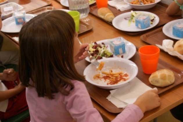 Cremona Il Sindaco Leghista di Casalmaggiore priva della mensa scolastica i meno abbienti