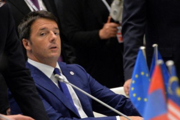 Lombardia, Movimento 5 Stelle: ‘Spese pazze, Renzi taglia indisturbato alle Regioni’