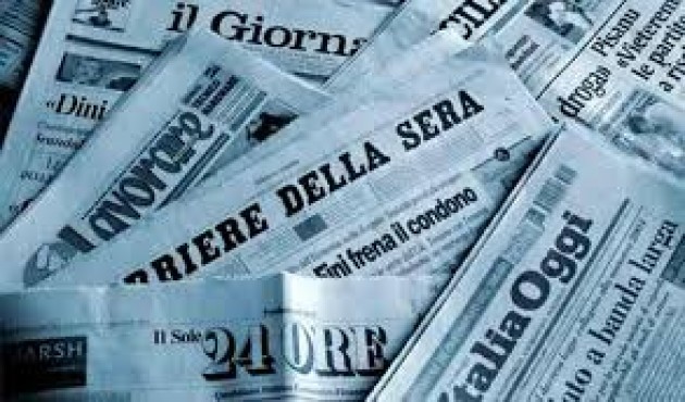 La lettura dei giornali | Massimo Negri