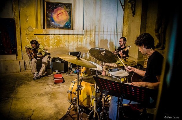 Domani ( domenica 16) da Quinto (Cremona)  il ‘Filippo Cosentino Trio’