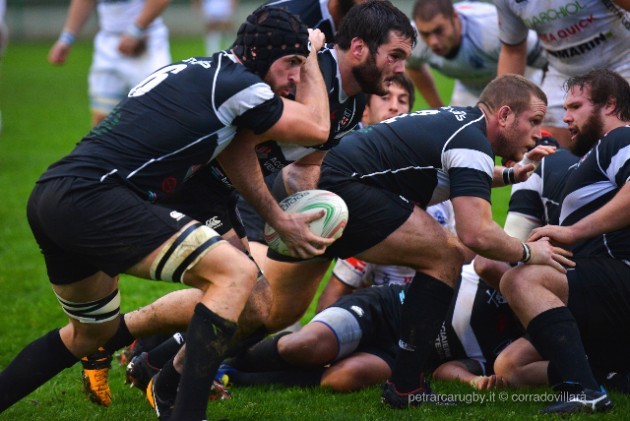 I Rugbisti del Petrarca Rugby contro la Violenza sulle donne