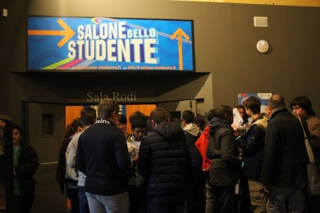 Seconda giornata del Salone dello Studente a Cremona, laboratori e incontri