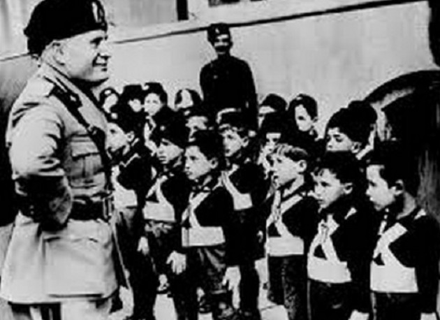 1941-1942. La scuola del fascismo(2)  Come venivano educati i nostri nonni. a cura di Franco Guindani.