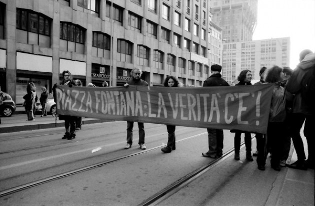 Piazza Fontana, 45 anni dopo: 'Di nuovo in piazza, chiediamo giustizia'