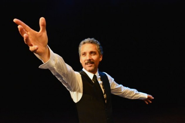 ‘Penso che un sogno così…’ a Cremona, Fiorello omaggia Modugno al Ponchielli