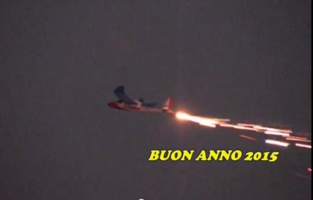 Il primo volo di Capodanno 2015  a Cremona (video)