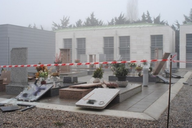 Tombe danneggiate a Cremona, la questione affrontata in Giunta
