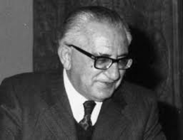 Il comune di Cremona consegna le carte di Emilio Zanoni all’Archivio di Stato