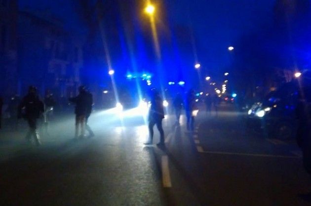 Cremona. Scontri fra violenti e polizia durante la manifestazione antifascista. Le prime reazioni politiche.