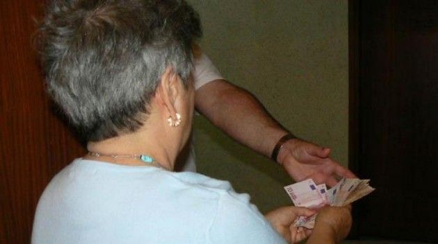 Truffe anziani. La fantasia aumenta