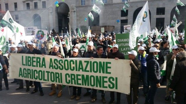 Difendiamo l’agricoltura e l’agroalimentare: grande successo per la manifestazione di Brescia