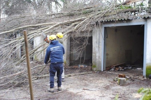 Iniziati a Cremona gli interventi per la bonifica dei box di Via Giuseppina