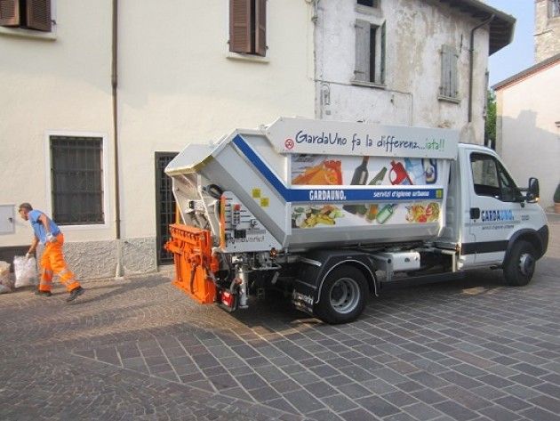 Rifiuti. A Desenzano si ricicla e si paga di meno