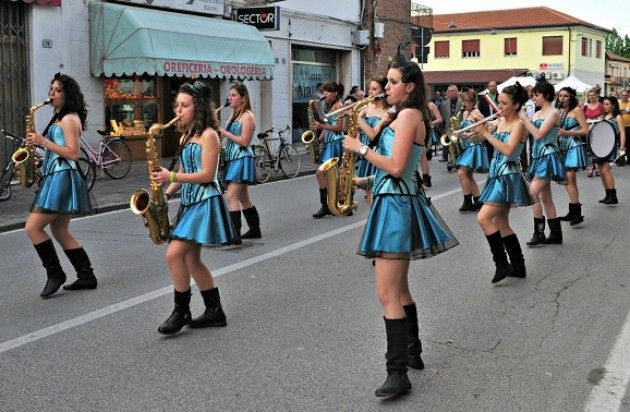 Piacenza . Il Jazz al centro. Aperitivo swiing