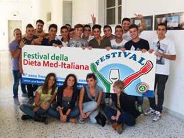 Premio Italive al Festival della Dieta Med-Italiana, una start up di 24 studenti