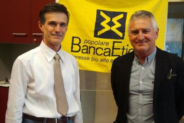 Banca Etica Cremona, Roberto Oliva (Acli) ha visitato il nuovo punto informativo