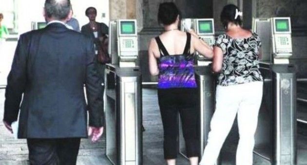  Statali, Dura risposta ai  tagli al salario d'ufficio