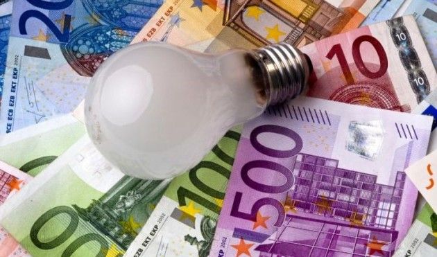 I prezzi dell'energia  calano ed aumentano i posti di lavoro? Mah…