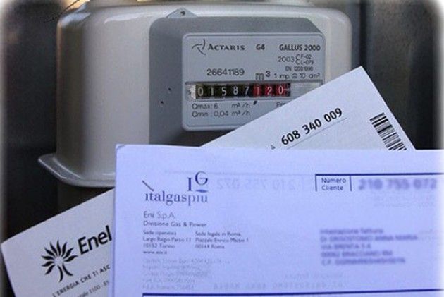 Elettricità e gas, fatture di conguaglio esorbitanti. Quali diritti e come difendersi