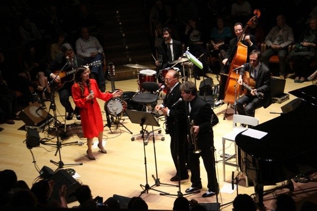 Sugarpie & The Candymen con Renzo Arbore, a Cremona una notte swing