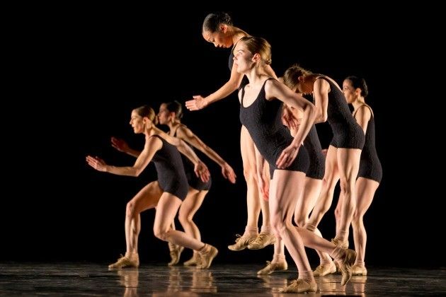 Torna a Cremona la Hubbard Street Dance Chicago, martedì la danza al Ponchielli