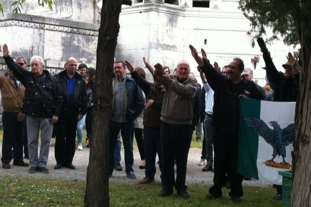 Saluti fascisti alla cerimonia per Mussolini, Franco Bordo (SEL) presenta un esposto