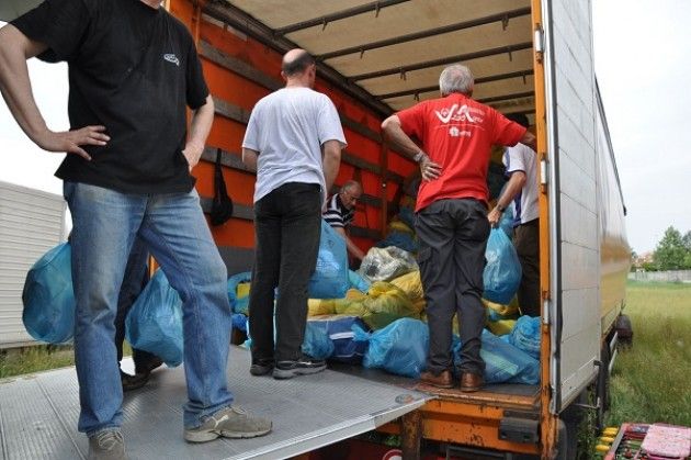 1° maggio 2015 , festa del lavoro: più lavoro e meno precario