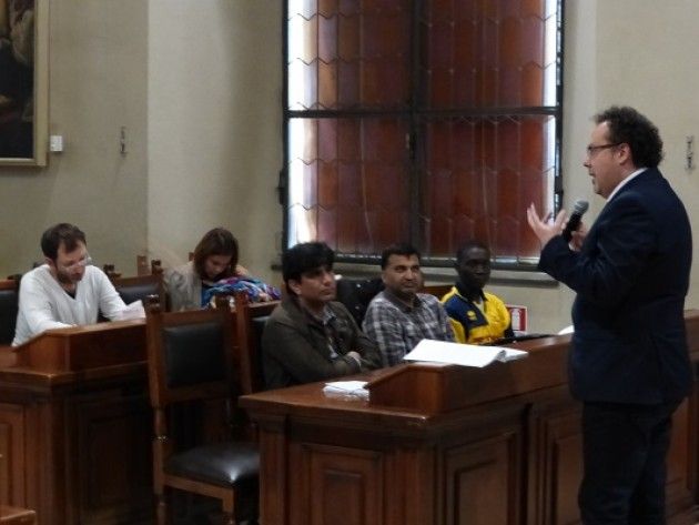 Consulta dei cittadini stranieri residenti a Cremona. Presentata la proposta
