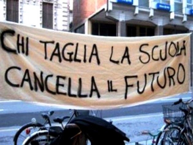 Renzi continua lo smantellamento della scuola pubblica | Bordo e Piazzoni (Sel Cremona)