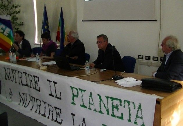 Cremona Nutrire il pianeta è nutrire la pace. Intervista a Grammenos Mastrojeni (video)