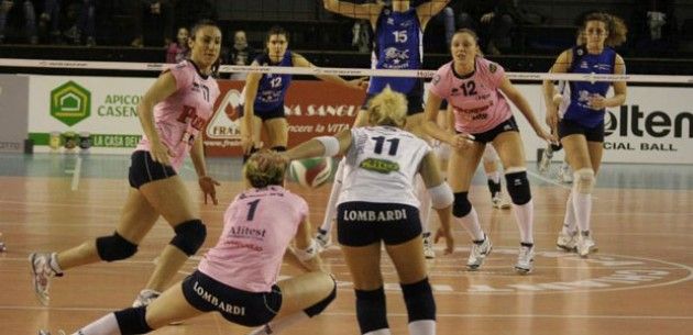 Maxischermo a Cremona per la finalissima Igor Gorgonzola-Pomì Casalmaggiore
