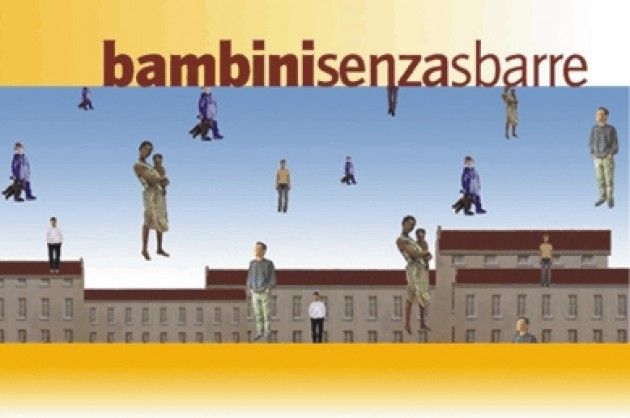 Bambinisenzasbarre, campagna di raccolta fondi per la nuova app Telefono Giallo