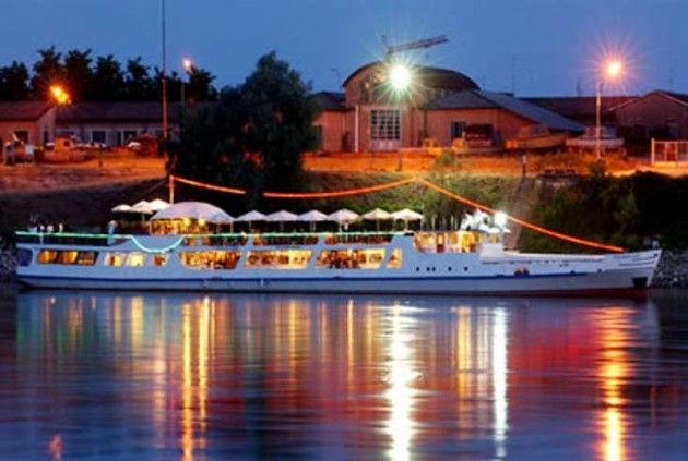 Cremona come New Orleans, cena e concerto jazz a bordo del battello Stradivari