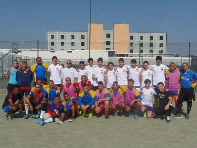 Calcio Solidale in carcere con gli studenti dell’Aselli di Cremona