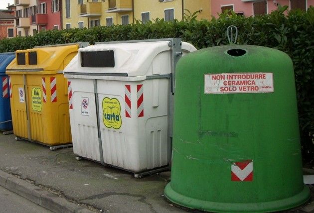La raccolta differenziata in tutta Cremona costa 560 mila euro in meno