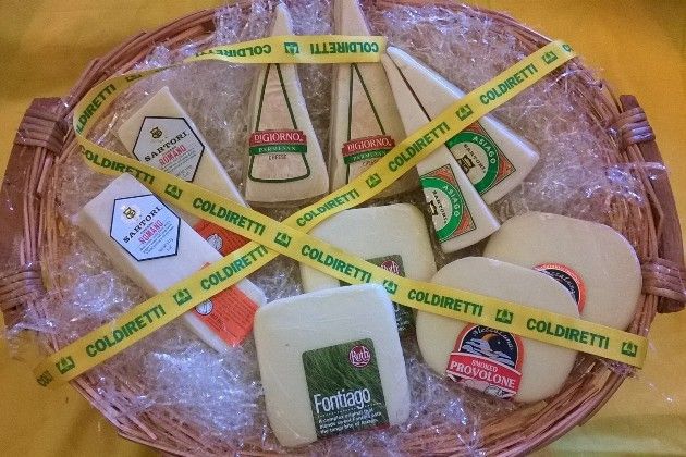 Expo, Coldiretti: ‘Il 99% dei formaggi ‘italiani’ negli Stati Uniti sono tarocchi’