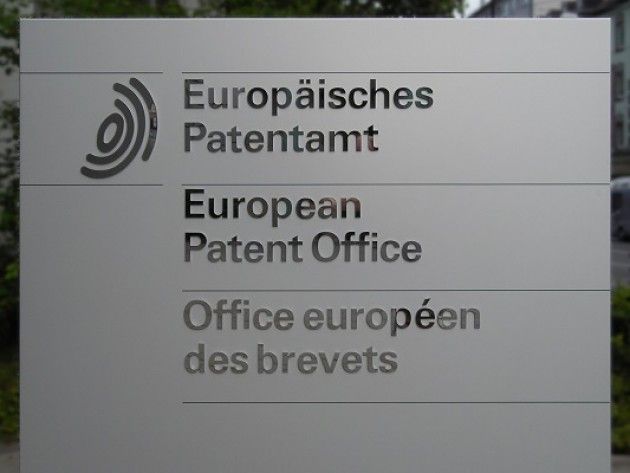 Sembra che l'Italia abbia intenzione di aderire al Brevetto europeo.